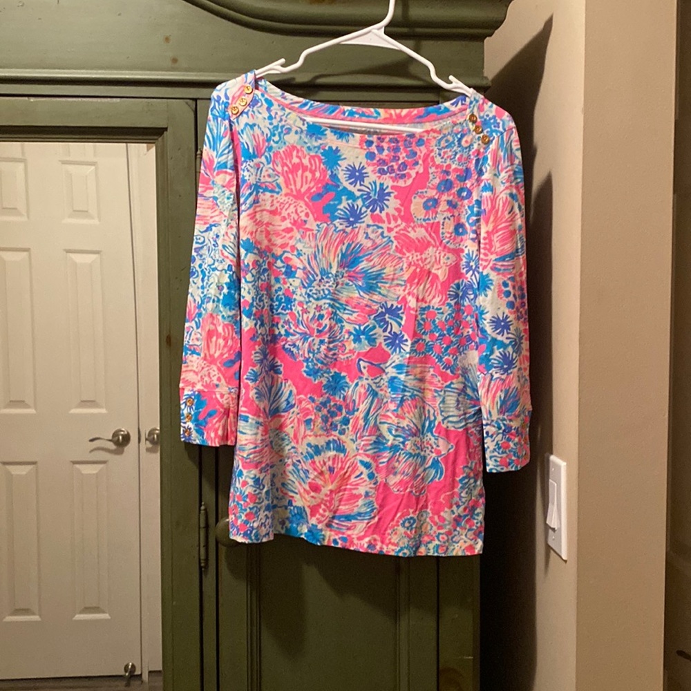 Pink and Blue Lily top